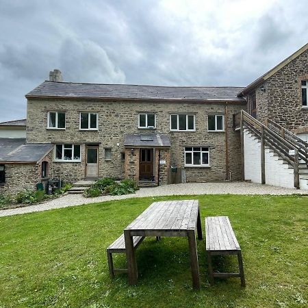 The Old Rectory Southcott Apartment In Jacobstow 10 Mins To Widemouth Bay And Crackington Haven,15 Mins Bude,20 Mins Tintagel, 27 Mins Port Issac エクステリア 写真